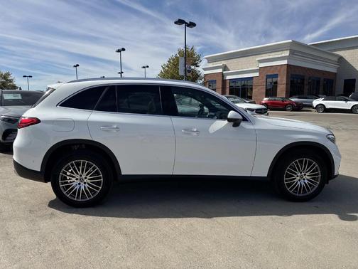 2026 Mercedes-Benz GLC 300 Base 4MATIC