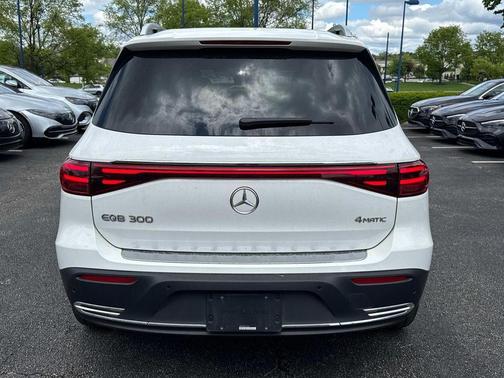 2024 Mercedes-Benz EQB 300 Base 4MATIC