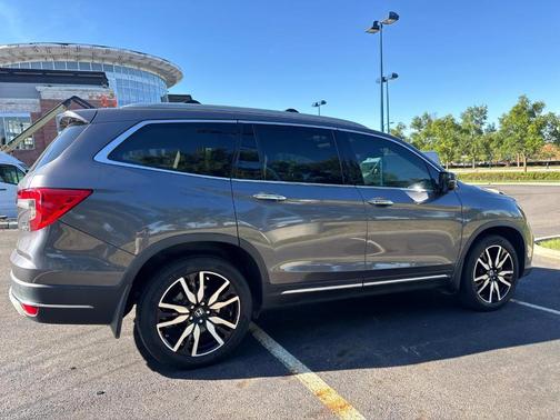 2020 Honda Pilot Touring 7-Passenger
