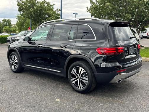 2025 Mercedes-Benz GLB 250 Base 4MATIC