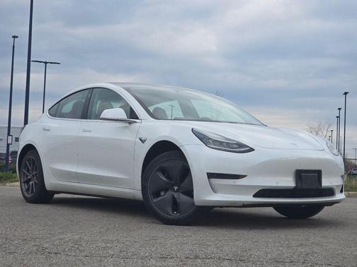 2020 Tesla Model 3 Standard Range Plus