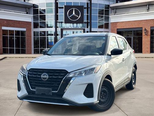 2022 Nissan Kicks S
