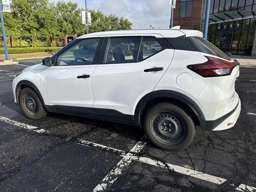 2022 Nissan Kicks S