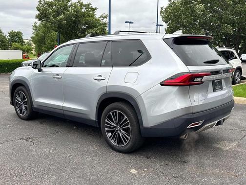 2024 Toyota Grand Highlander Hybrid MAX