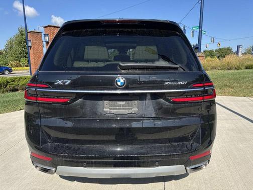 2023 BMW X7 xDrive40i