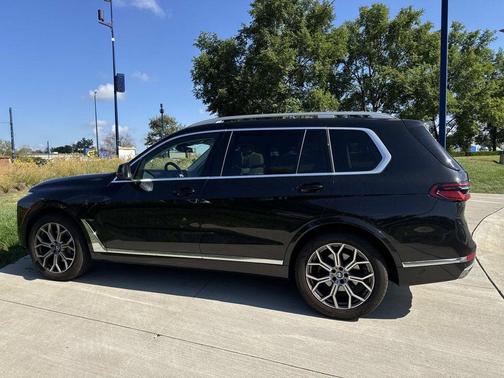 2023 BMW X7 xDrive40i