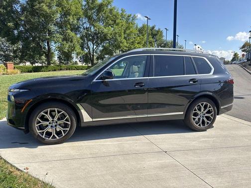 2023 BMW X7 xDrive40i