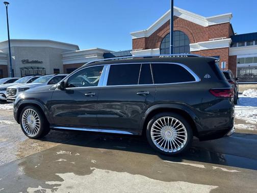 2025 Mercedes-Benz Maybach GLS 600 4MATIC