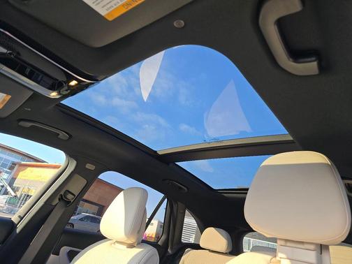 2026 Mercedes-Benz GLC 300 Base 4MATIC