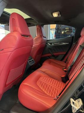 2021 Maserati Ghibli Trofeo