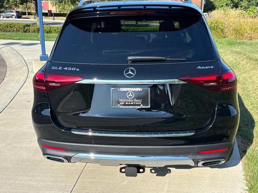 2026 Mercedes-Benz GLE 450e Base 4MATIC