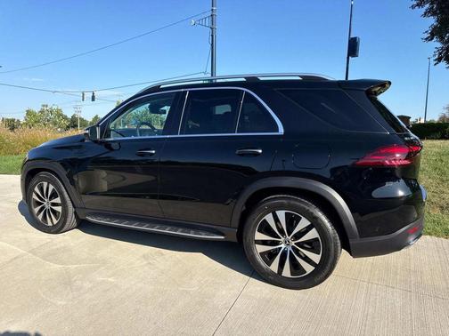 2026 Mercedes-Benz GLE 450e Base 4MATIC