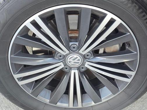 2019 Volkswagen Tiguan 2.0T SEL