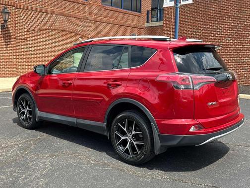 2016 Toyota RAV4 SE