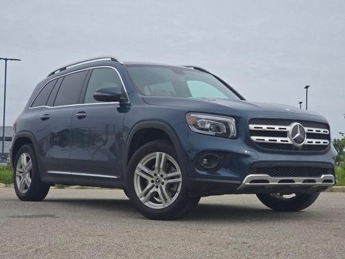 Denim Blue Metallic 2022 Mercedes-Benz GLB 250 Base 4MATIC