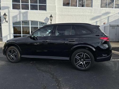 2025 Mercedes-Benz GLC 300 Base 4MATIC