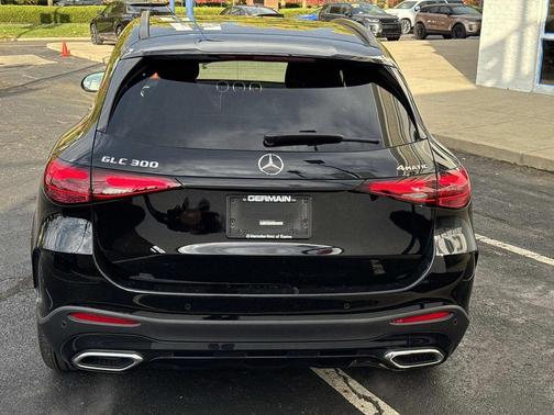 2025 Mercedes-Benz GLC 300 Base 4MATIC
