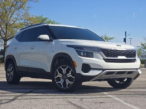 Snow White Pearl 2021 Kia Seltos EX