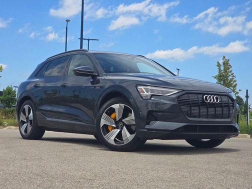 Manhattan Gray Metallic 2023 Audi e-tron Premium Plus