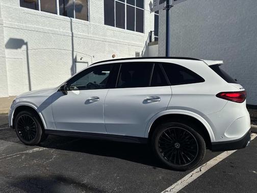 2025 Mercedes-Benz GLC 300 Base 4MATIC