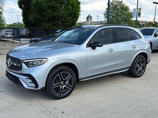 2025 Mercedes-Benz GLC 300 Base 4MATIC