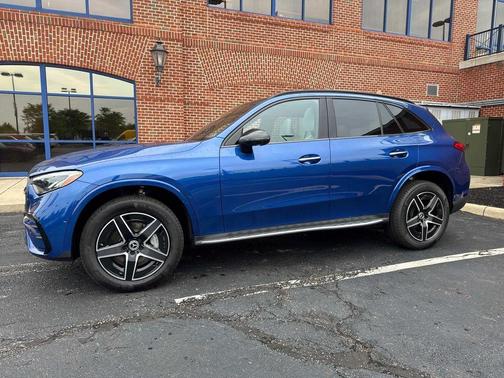 2025 Mercedes-Benz GLC 300 Base 4MATIC