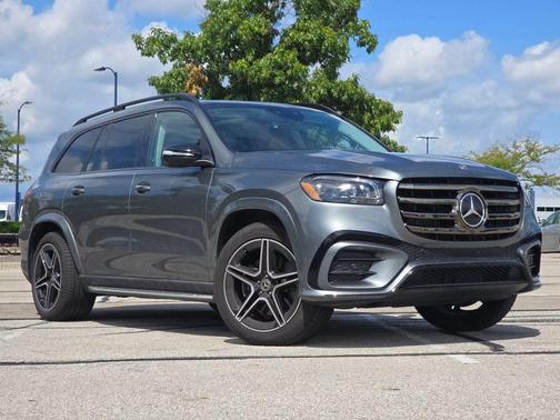 Selenite Gray Metallic 2026 Mercedes-Benz GLS 450 4MATIC