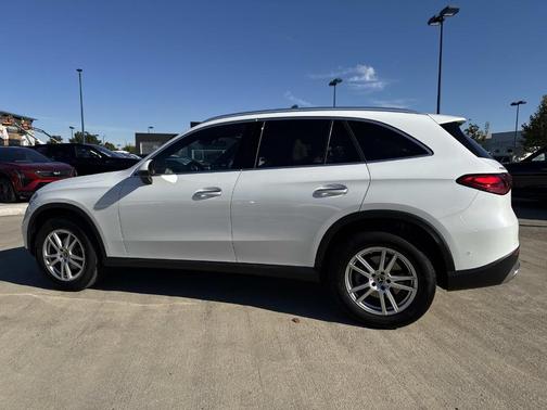 2026 Mercedes-Benz GLC 300 Base 4MATIC