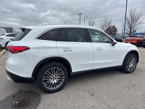 2026 Mercedes-Benz GLC 300 Base 4MATIC