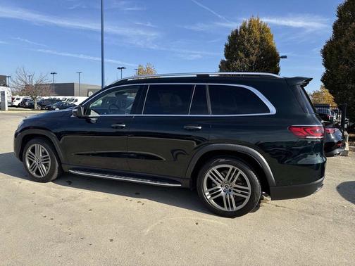 2023 Mercedes-Benz GLS 450 4MATIC