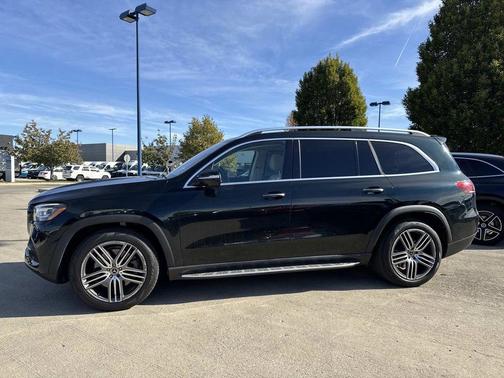 2023 Mercedes-Benz GLS 450 4MATIC