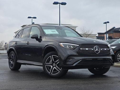 Graphite Gray Metallic 2026 Mercedes-Benz GLC 300 Base 4MATIC