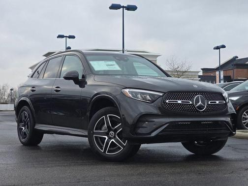 Graphite Gray Metallic 2026 Mercedes-Benz GLC 300 Base 4MATIC