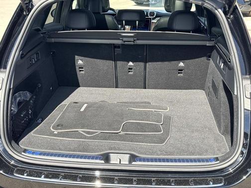2025 Mercedes-Benz GLC 300 Base 4MATIC