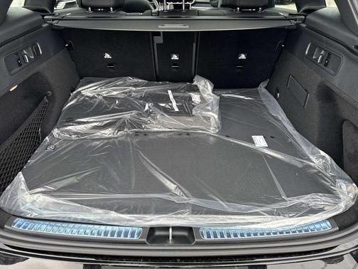 2026 Mercedes-Benz GLC 300 Base 4MATIC