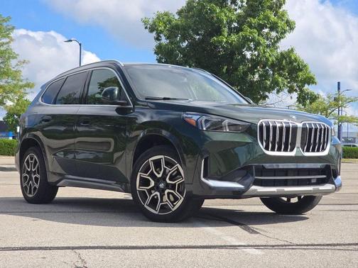 San Remo Green Metallic 2025 BMW X1 xDrive28i