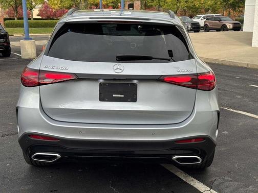 2025 Mercedes-Benz GLC 300 Base 4MATIC