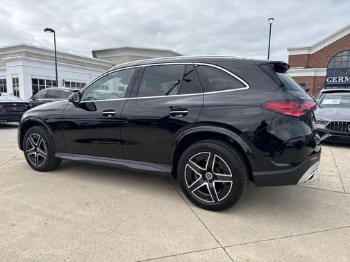 2026 Mercedes-Benz GLC 300 Base 4MATIC