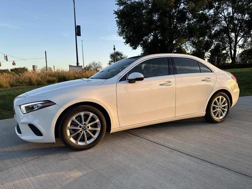 2019 Mercedes-Benz A-Class A 220 4MATIC