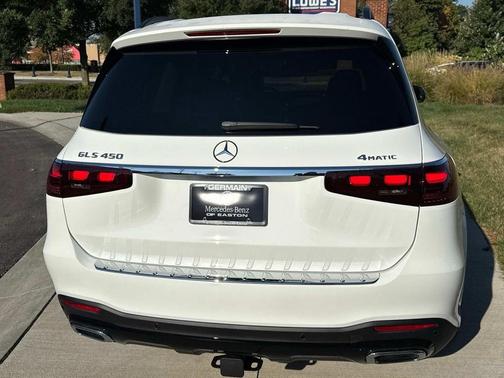2026 Mercedes-Benz GLS 450 