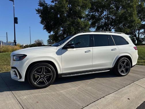 2026 Mercedes-Benz GLS 450 