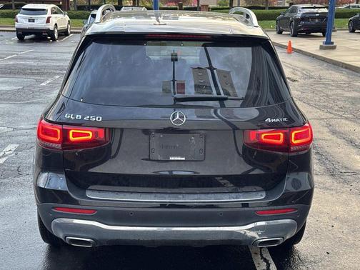 2022 Mercedes-Benz GLB 250 Base 4MATIC