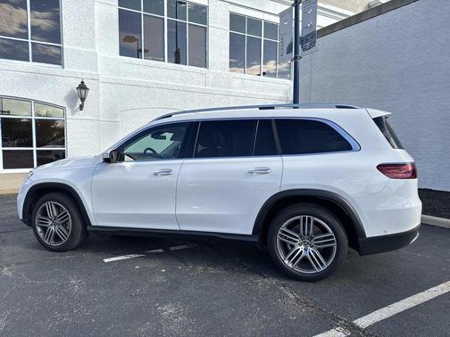 2025 Mercedes-Benz GLS 450 4MATIC