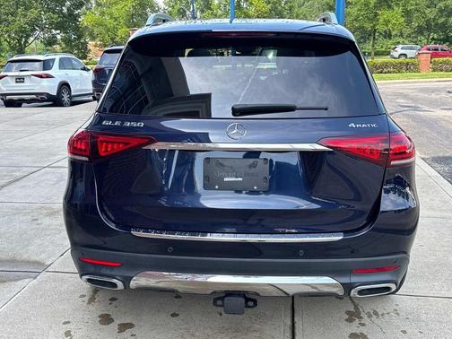 2022 Mercedes-Benz GLE 350 Base 4MATIC