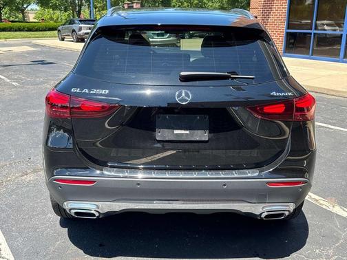 2025 Mercedes-Benz GLA 250 Base 4MATIC