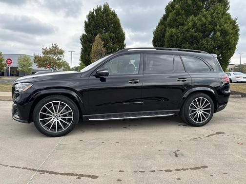 2026 Mercedes-Benz GLS 580 Base 4MATIC