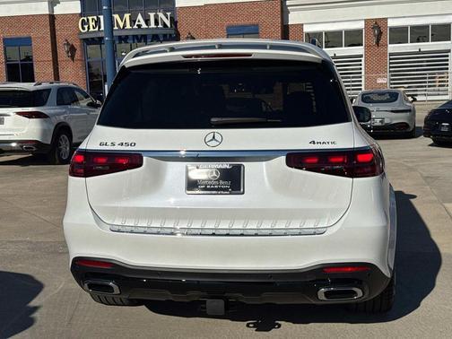 2026 Mercedes-Benz GLS 450 