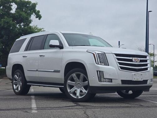 Crystal White Tri-Coat 2017 Cadillac Escalade Luxury