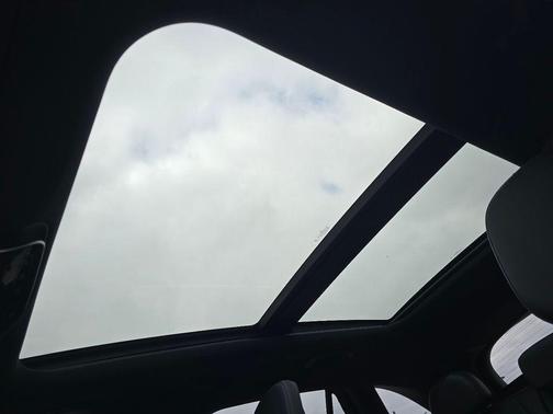 Cirrus Silver Metallic 2023 Mercedes-Benz GLC 300 Base 4MATIC