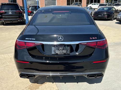2025 Mercedes-Benz AMG S 63 E Base